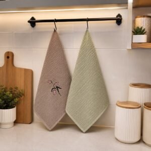 Lucia kitchen towel